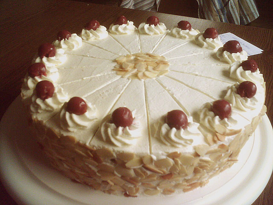 Käsesahnetorte mit Kirschen von Naschkatzerl85 | Chefkoch.de