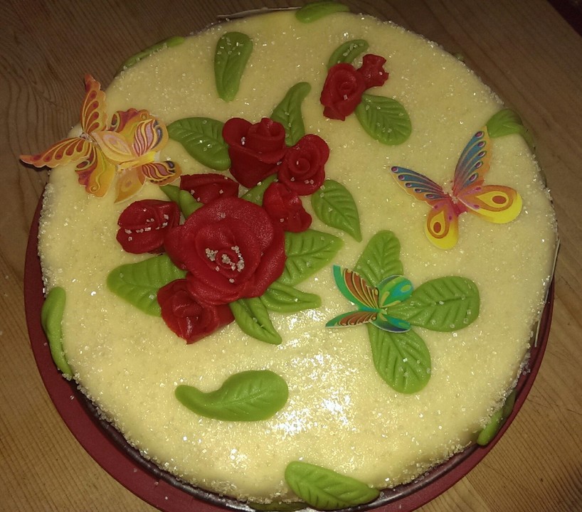 EikOs Buttercreme - Marzipan - Torte von Eik0 | Chefkoch.de
