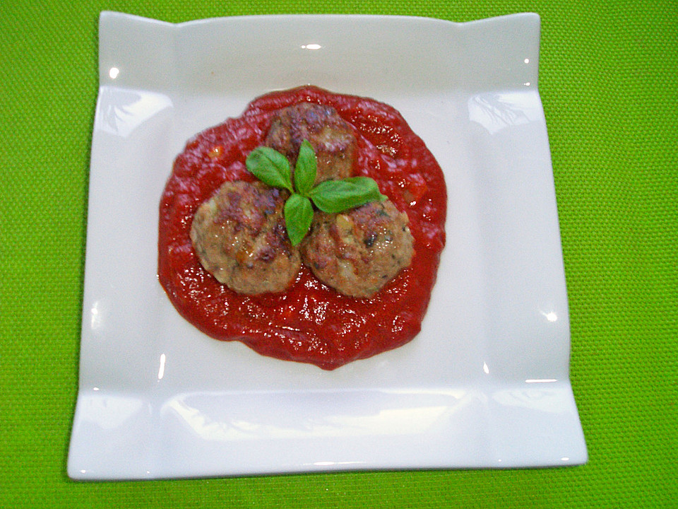 Mini - Frikadellen auf Tomatensauce von Lunetta93 | Chefkoch.de