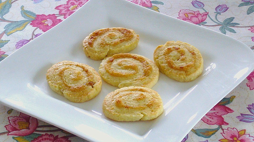 Aprikosen - Marzipan Plätzchen mit Amaretto | Chefkoch.de