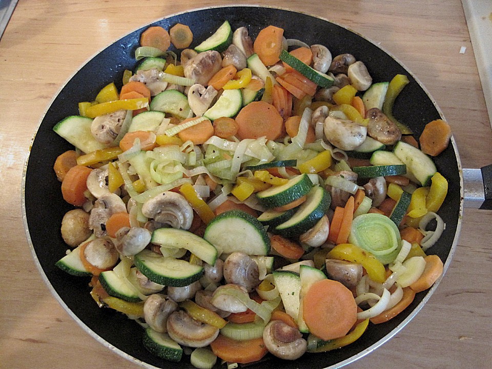Gemüseauflauf mit Kartoffeln und Schnitzelfleisch von katinka65 ...