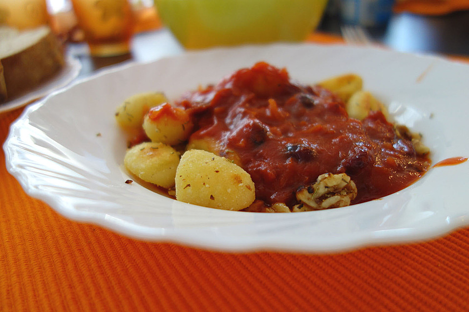 Gnocchi mit feuriger Tomaten - Cranberry Sauce von Soylicious | Chefkoch.de