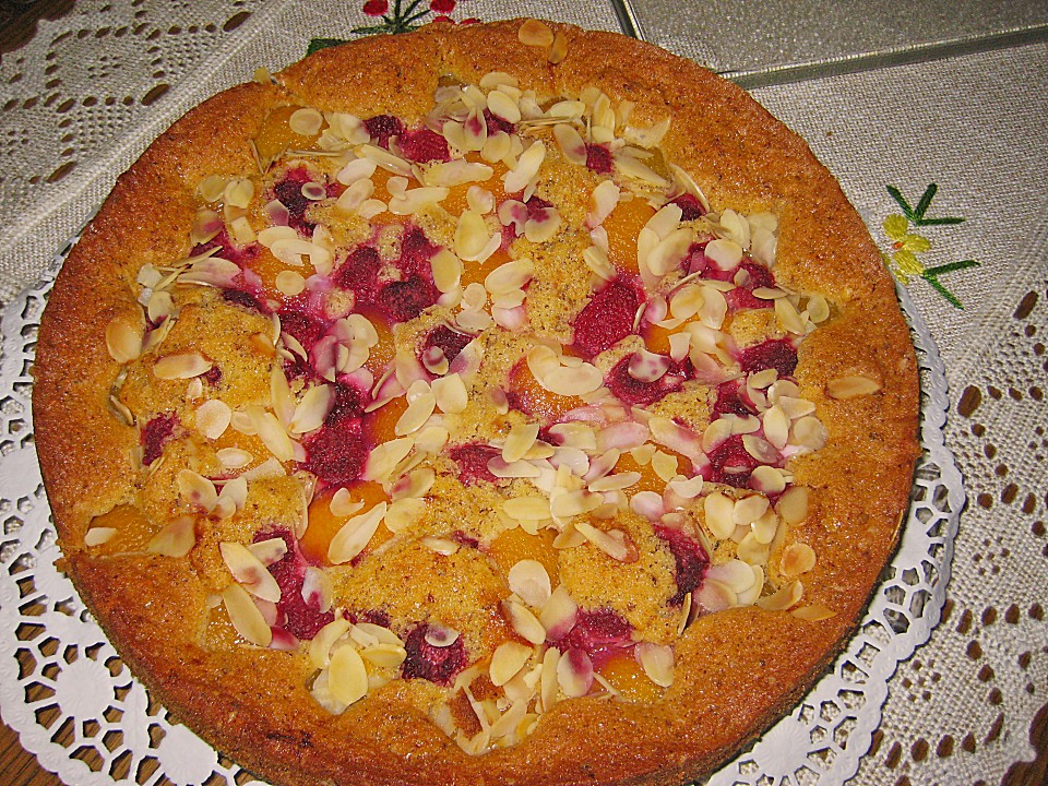 Aprikosen - Himbeer - Kuchen von whooly | Chefkoch.de