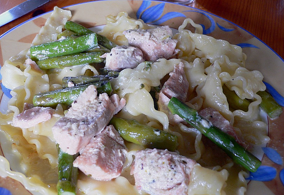 Bandnudeln mit Spargel - Lachs - Ragout von schorsch12 | Chefkoch.de