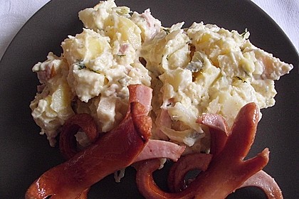 Kartoffelsalat nach Mutters Art mit Fleischsalat 11