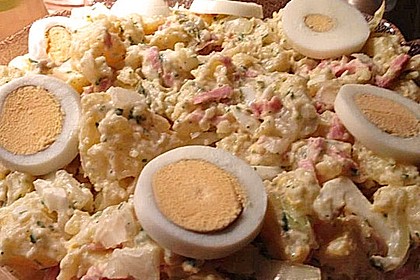Kartoffelsalat nach Mutters Art mit Fleischsalat 12