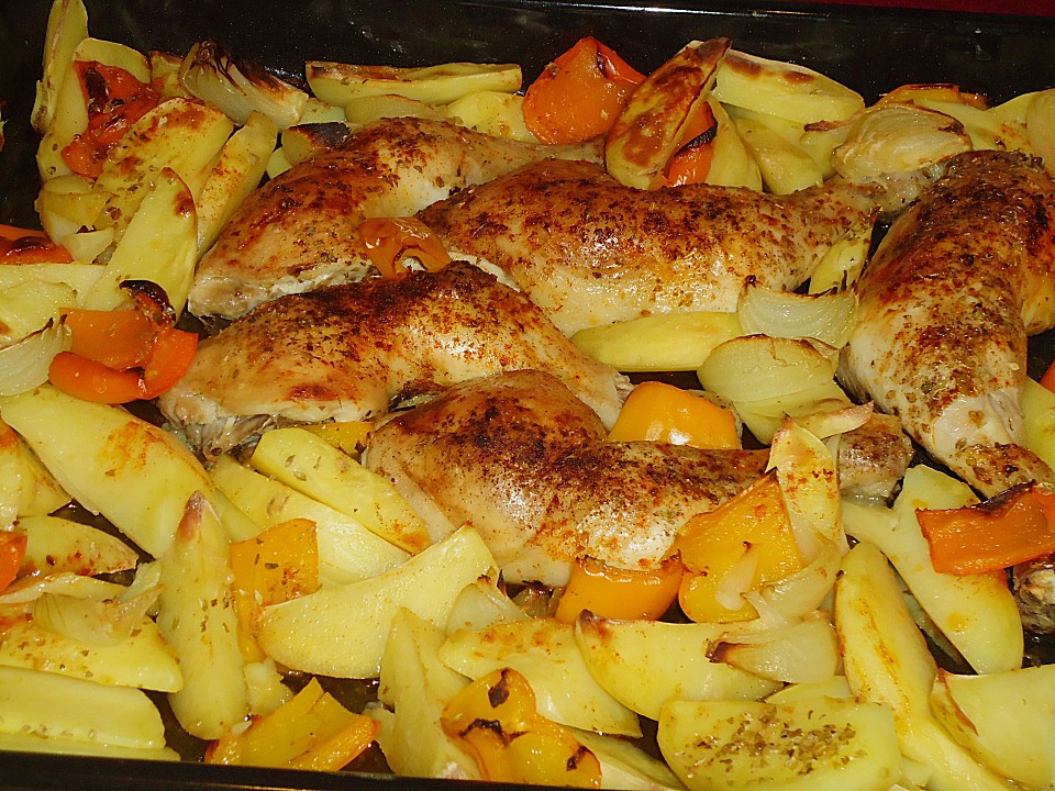 Knuspriges Oregano - Hühnchen mit Kartoffeln, Paprika und Zwiebeln von ...