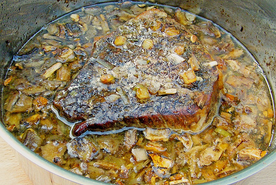 Gespickter Rinderbraten mit Rosmarin von Maitre-de-la-maison | Chefkoch.de