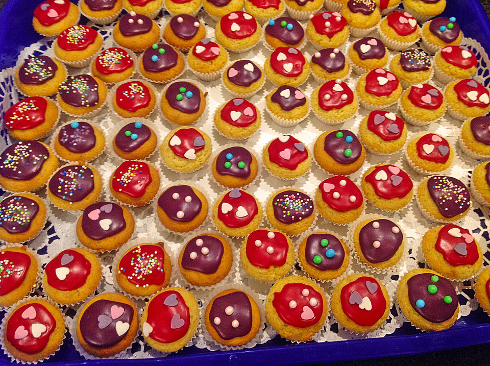 Bunte Mini - Muffins von claasenhuber | Chefkoch.de