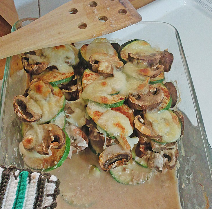 Champignon - Zucchini - Auflauf mit Hähnchenbrust von beaniebaby ...