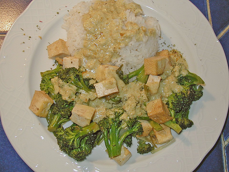Brokkoli-Tofu-Pfanne mit Erdnusssoße von lmo | Chefkoch.de