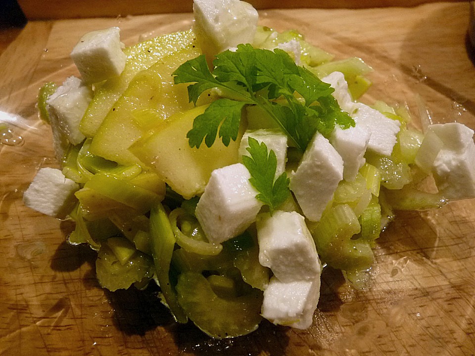 Apfel - Sellerie - Salat von hershel | Chefkoch.de