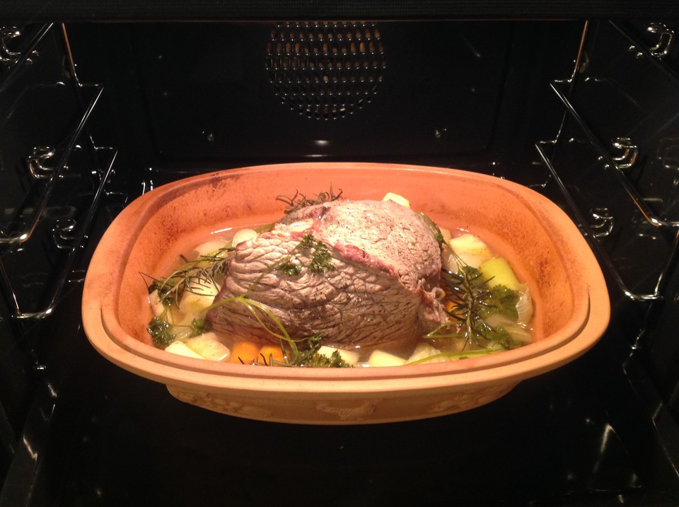 schmorbraten im römertopf schmorbraten im römertopf