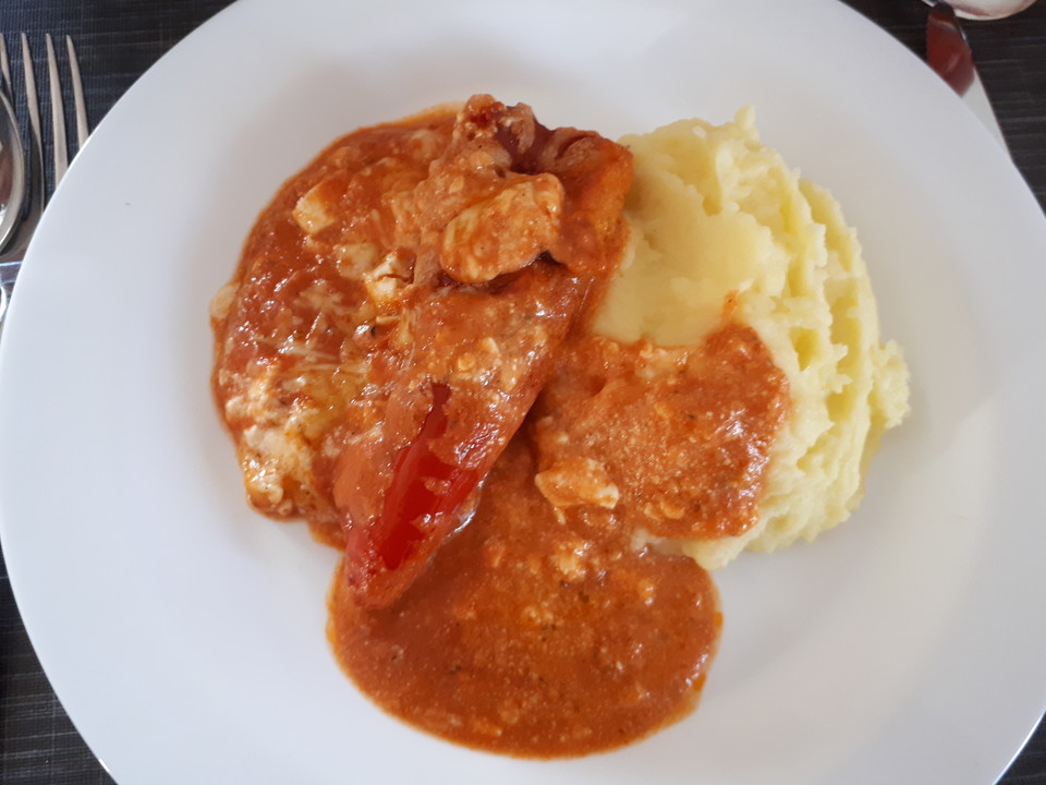 Überbackene Spitzpaprika mit Käsefüllung | Chefkoch.de