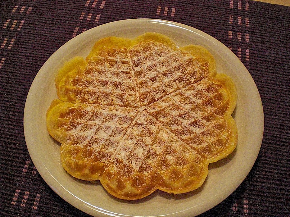 Waffeln mit Marzipan von dickestute | Chefkoch.de