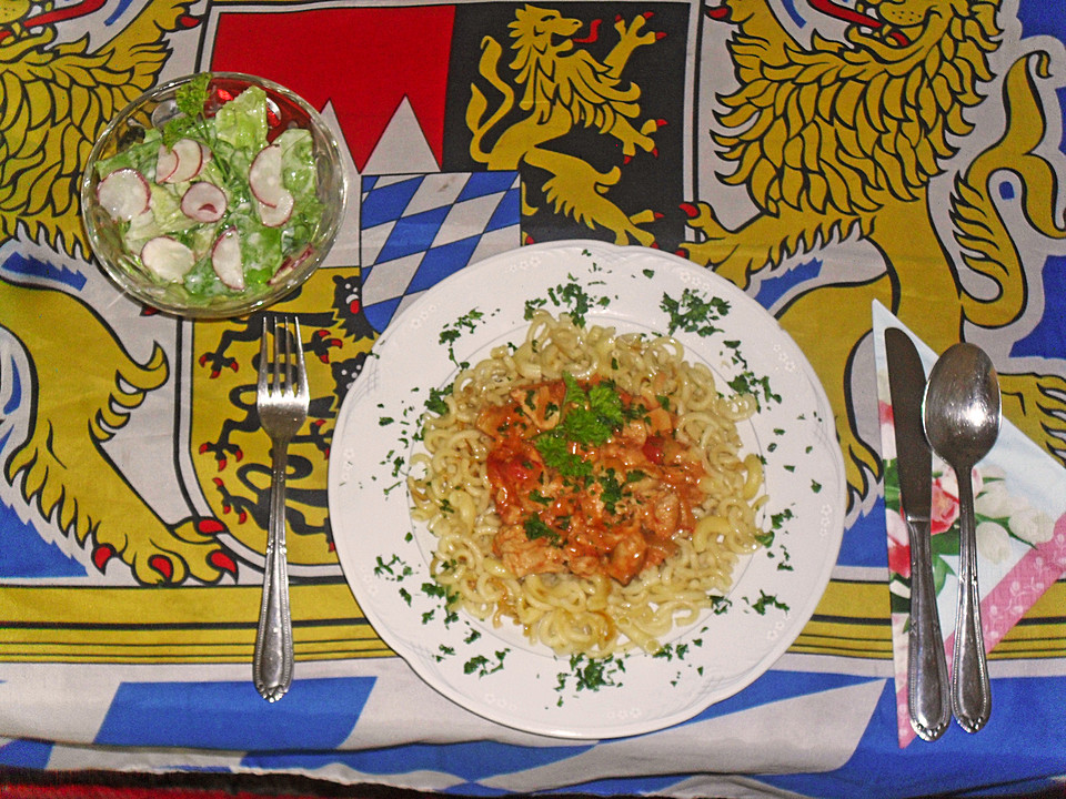 Geschnetzelte Hähnchenbrust mit frischen Steinpilzen von Marquise ...