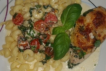 Mozzarella - Hähnchen in Basilikum - Sahnesauce 108