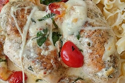 Mozzarella - Hähnchen in Basilikum - Sahnesauce 8