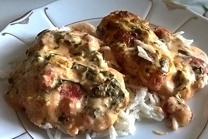 Mozzarella - Hähnchen in Basilikum - Sahnesauce 140