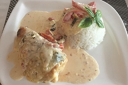 Mozzarella - Hähnchen in Basilikum - Sahnesauce 51