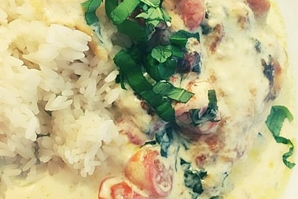 Mozzarella - Hähnchen in Basilikum - Sahnesauce 256