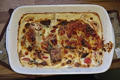 Mozzarella - Hähnchen in Basilikum - Sahnesauce 254