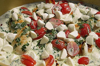 Mozzarella - Hähnchen in Basilikum - Sahnesauce 193