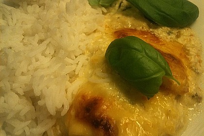 Mozzarella - Hähnchen in Basilikum - Sahnesauce 298