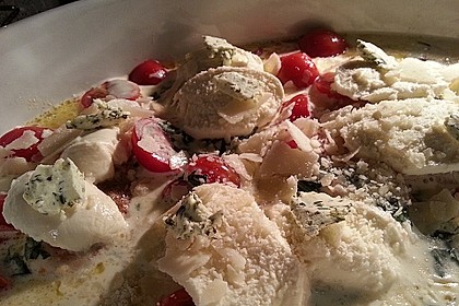 Mozzarella - Hähnchen in Basilikum - Sahnesauce 286