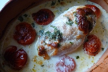 Mozzarella - Hähnchen in Basilikum - Sahnesauce 245