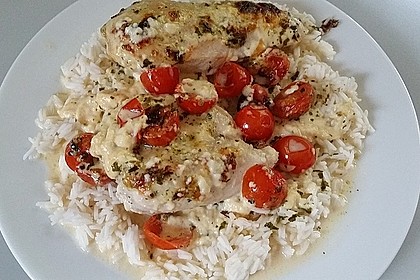 Mozzarella - Hähnchen in Basilikum - Sahnesauce 271