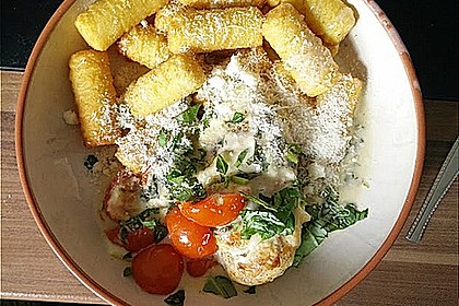 Mozzarella - Hähnchen in Basilikum - Sahnesauce 167