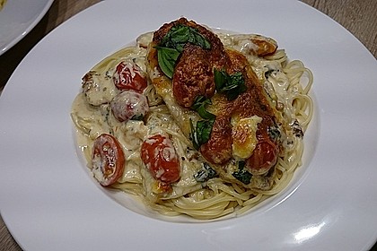Mozzarella - Hähnchen in Basilikum - Sahnesauce 43