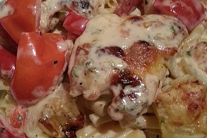Mozzarella - Hähnchen in Basilikum - Sahnesauce 184