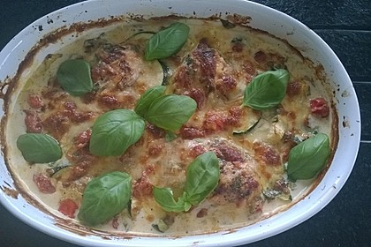Mozzarella - Hähnchen in Basilikum - Sahnesauce 250