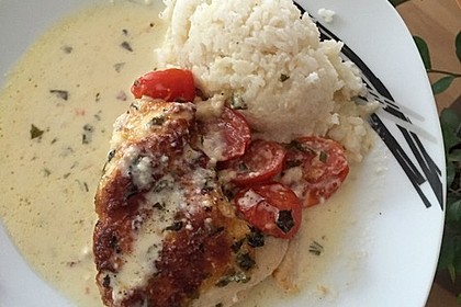 Mozzarella - Hähnchen in Basilikum - Sahnesauce 75