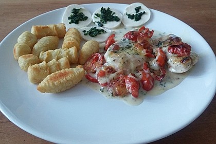 Mozzarella - Hähnchen in Basilikum - Sahnesauce 48