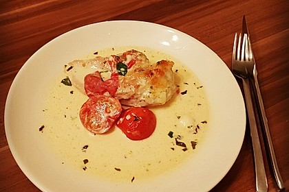 Mozzarella - Hähnchen in Basilikum - Sahnesauce 230