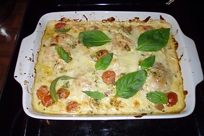 Mozzarella - Hähnchen in Basilikum - Sahnesauce 100