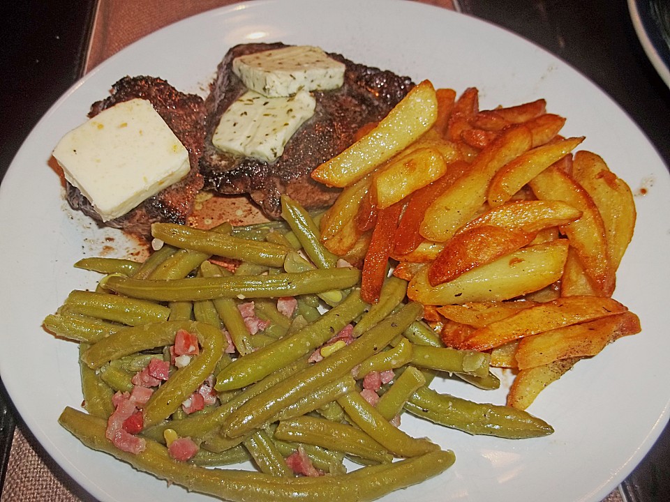 Argentinisches Rinderhüftsteak mit grünen Bohnen, Pfeffer - Sahne ...