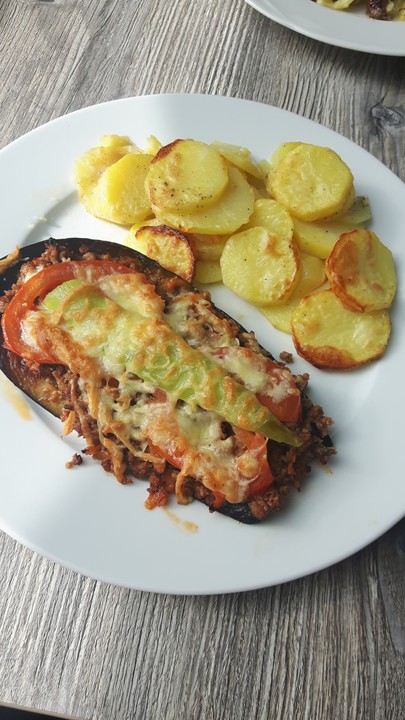 Gefüllte Aubergine mit Käse überbacken von mäusa | Chefkoch.de