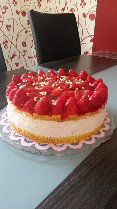 Erdbeer Quark Sahne Torte — Rezepte Suchen