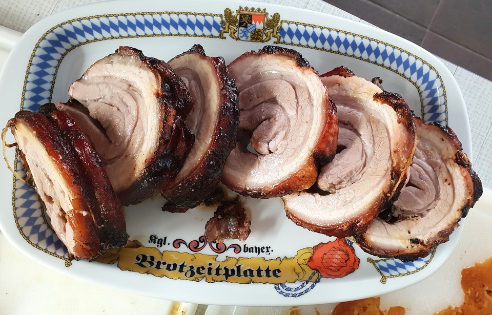 Wie Lange Braucht Ein Spanferkelrollbraten Im Backofen Spanferkel - Rollbraten mit Biersoße und Klößen von gs_pe | Chefkoch.de