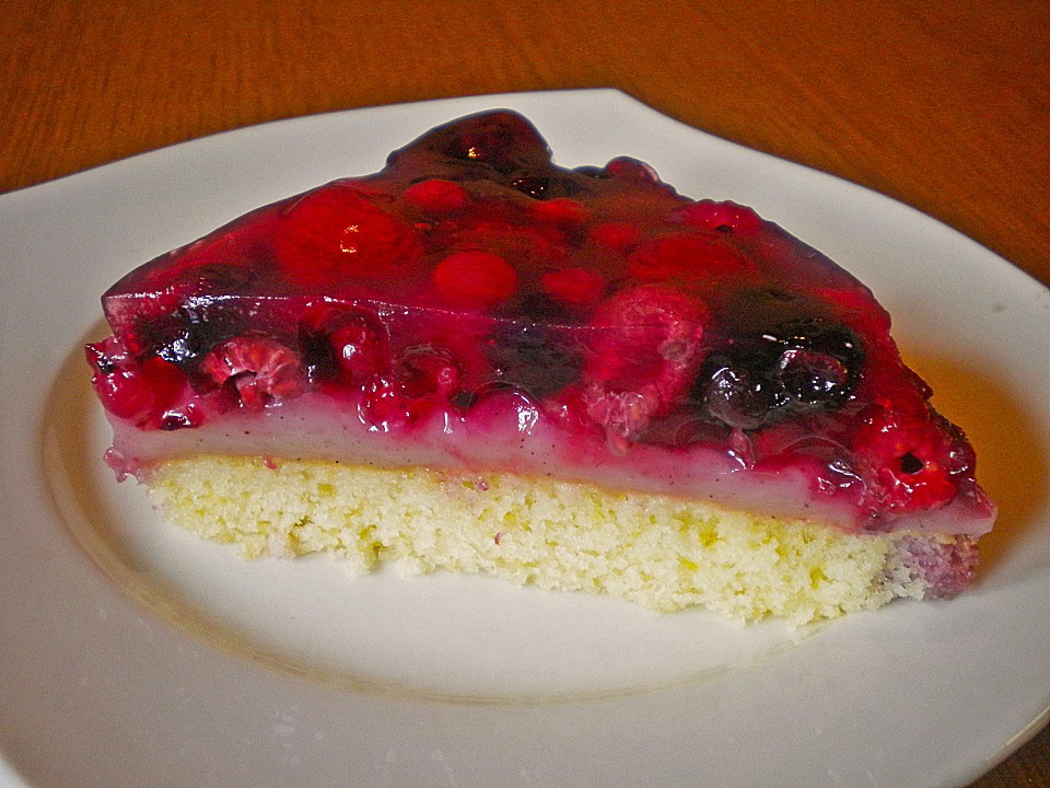 Sommerliche Beeren - Puddingtorte von Biggiblue | Chefkoch.de