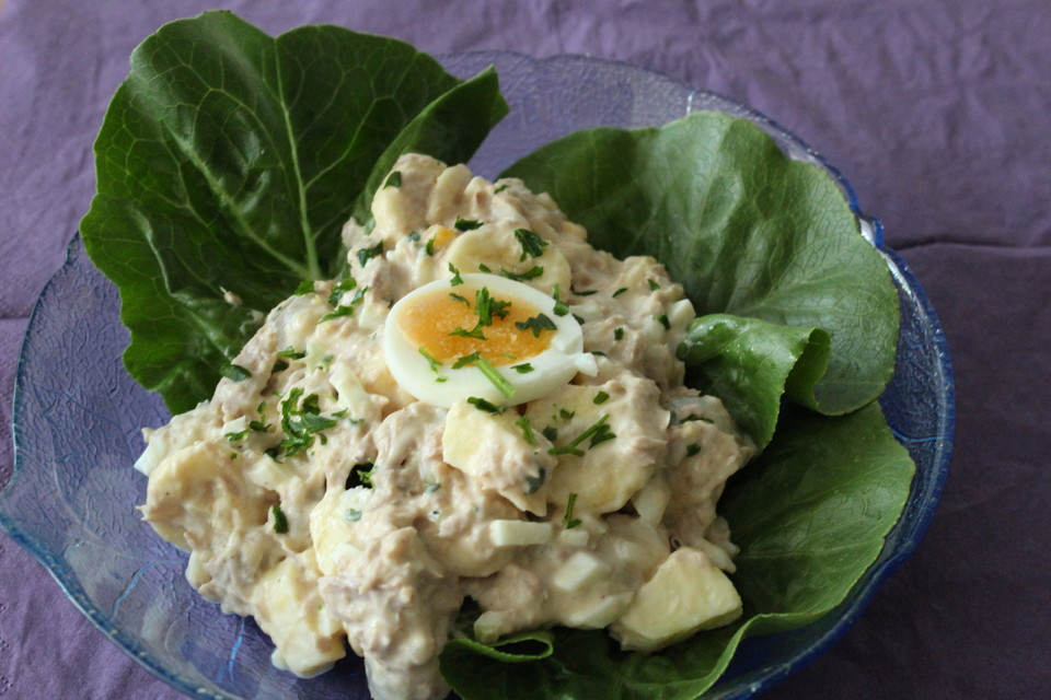 Fruchtiger Thunfisch - Salat mit Ei von ManuGro | Chefkoch.de