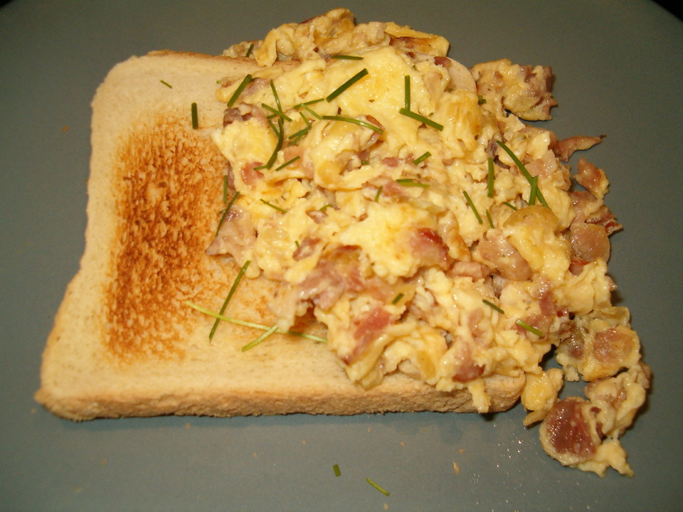 Rühreier mit Speck nach Altluxemburger Art von FADI | Chefkoch.de