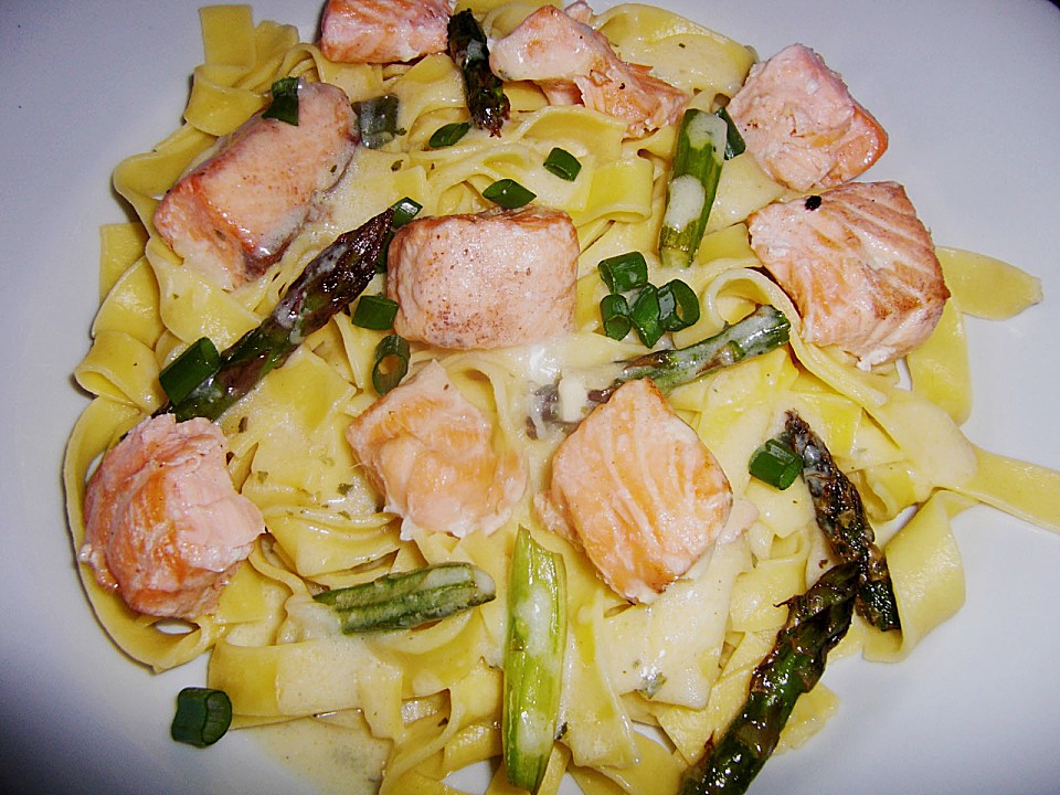 Orecchiette mit grünem Spargel und Lachs von feuervogel | Chefkoch.de