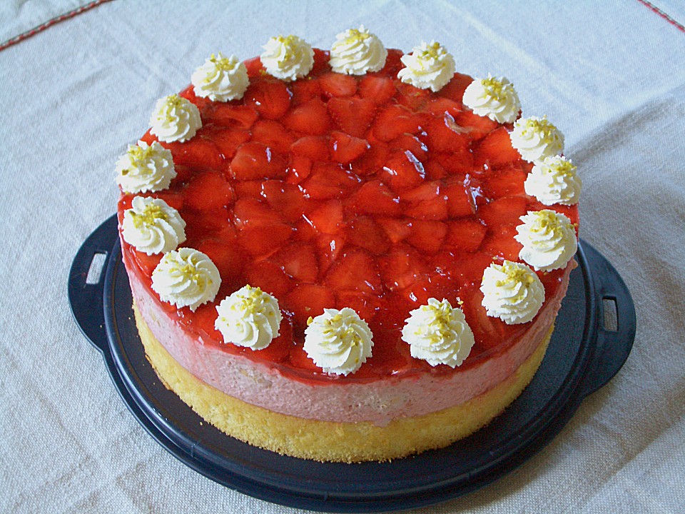Windbeuteltorte mit Erdbeersahne von Rocky73 | Chefkoch.de