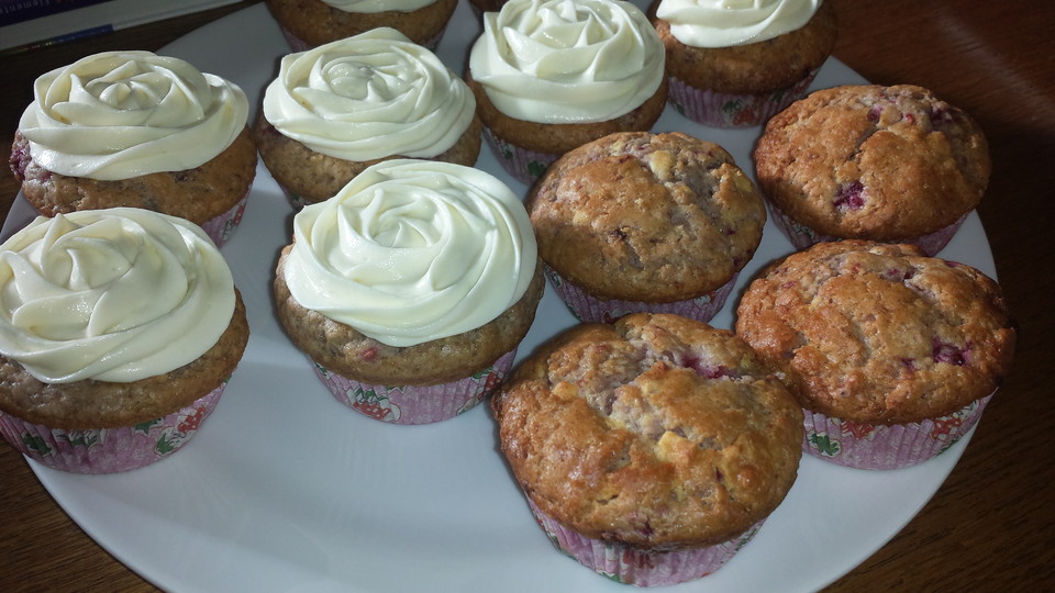 Himbeer - Vanille - Muffins mit weißer Schokolade von garfield84 ...