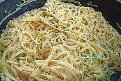 Zitronenspaghetti mit Kräutergarnelen 40